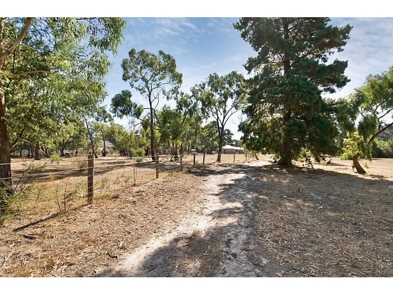 27 McKirdys Road, Tyabb VIC 3913