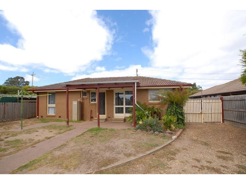 16 Gibson Avenue, Tyabb VIC 3913