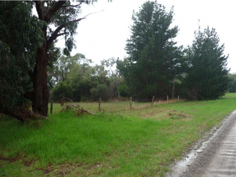 12 Yaringa Road, Somerville VIC 3912