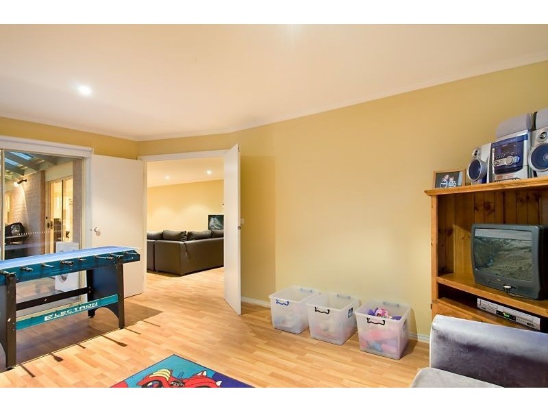 8 Arleon Court, Somerville VIC 3912