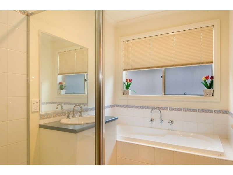 8 Arleon Court, Somerville VIC 3912