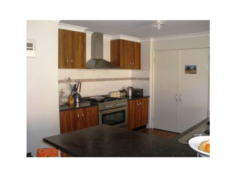 28 Emerald Rise, Skye VIC 3977