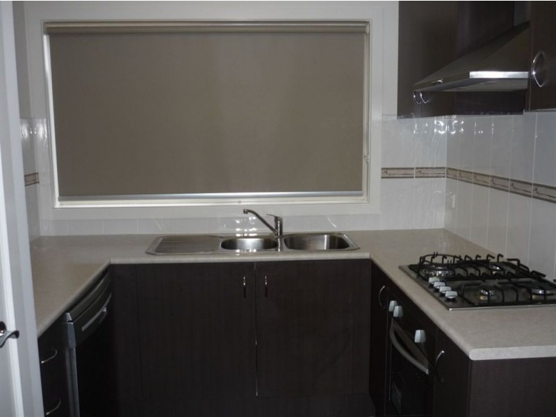 3/6 Raymond Street, Somerville VIC 3912