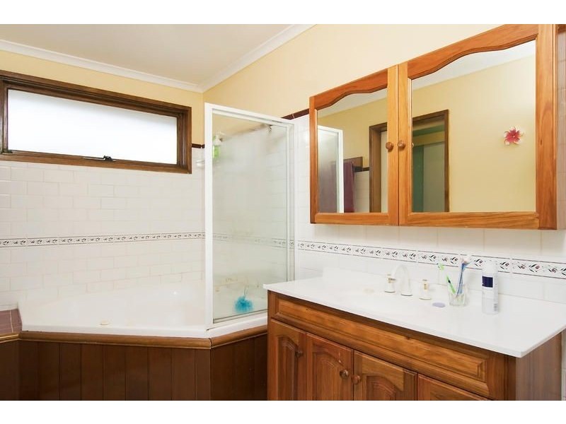 13 Bruce Drive, Somerville VIC 3912