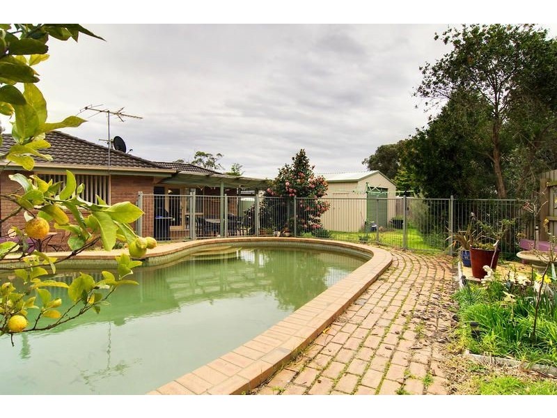 13 Bruce Drive, Somerville VIC 3912