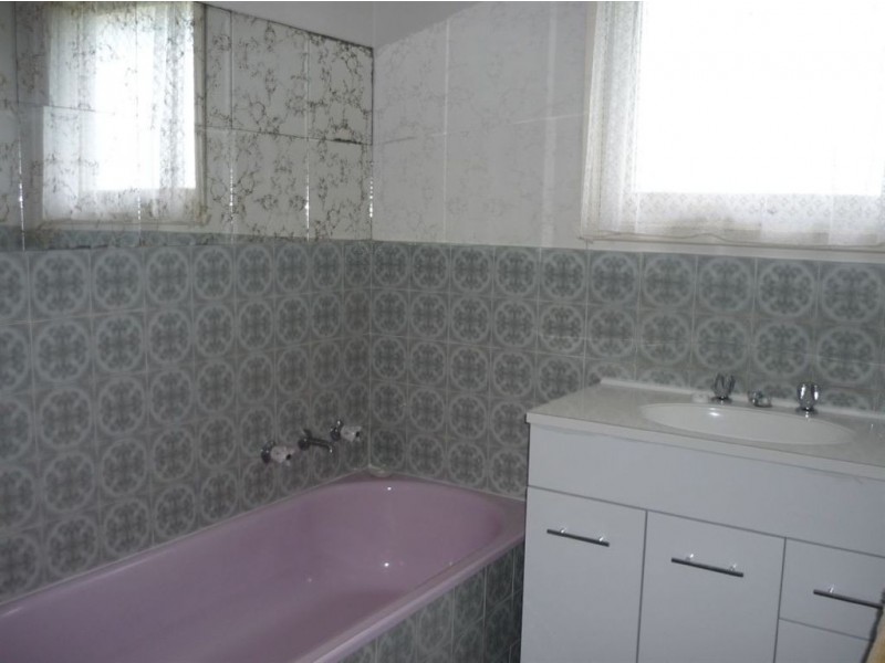 73 Eramosa Road East, Somerville VIC 3912