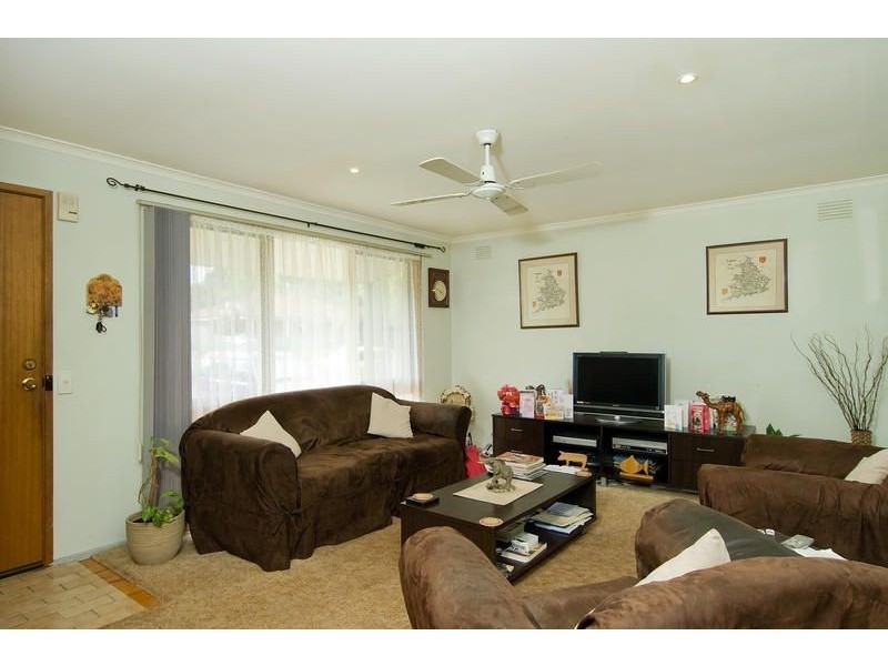 38 Deanswood Drive, Somerville VIC 3912