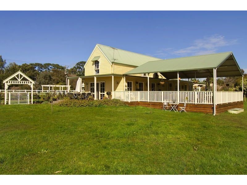 3 Meadow View Road, Somerville VIC 3912