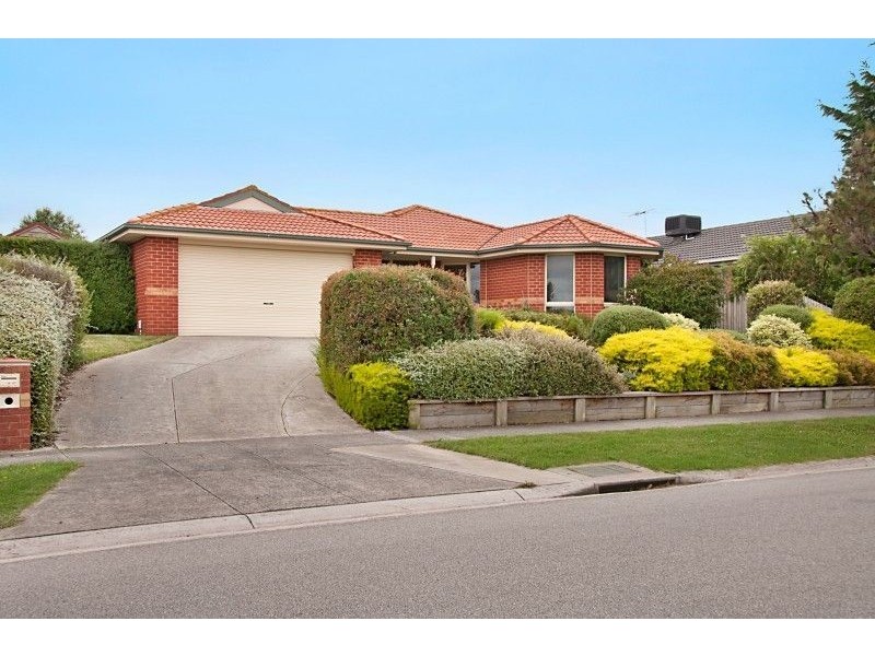 127 Clarendon Drive, Somerville VIC 3912