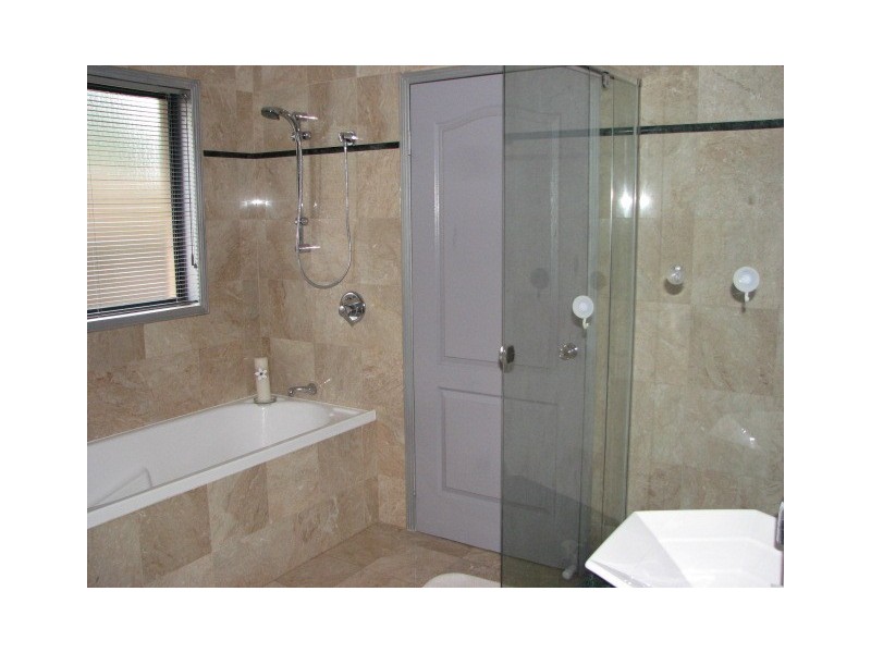 Sinnamon Park QLD 4073