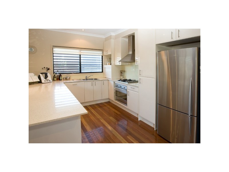 33 Clowes Lane, Newmarket QLD 4051