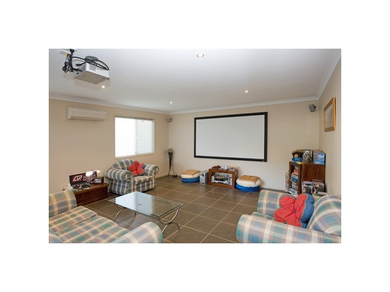 33 Clowes Lane, Newmarket QLD 4051