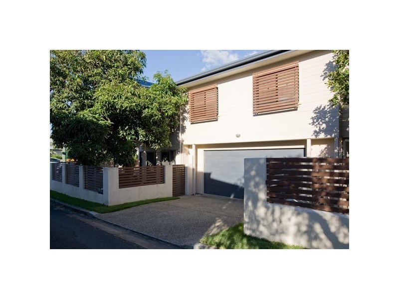 33 Clowes Lane, Newmarket QLD 4051