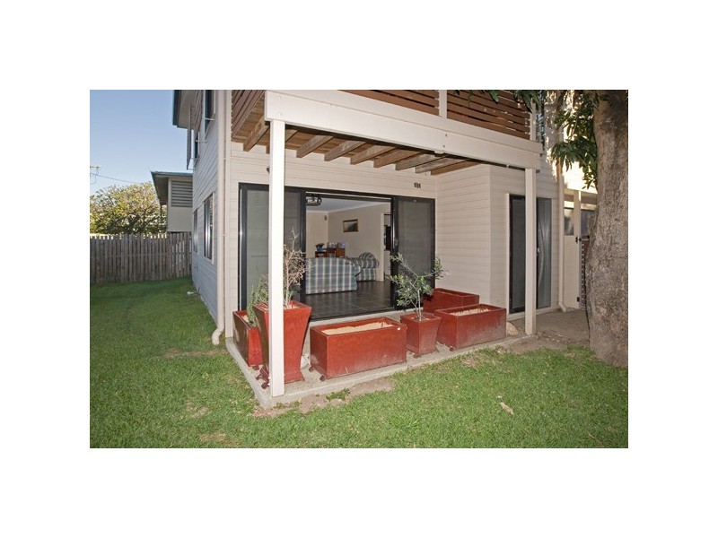 33 Clowes Lane, Newmarket QLD 4051