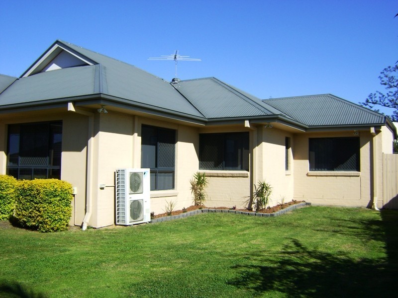 21 Winster Close, Sinnamon Park QLD 4073