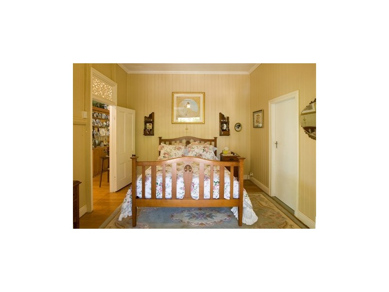 62 Hornsey Road, Anstead QLD 4070