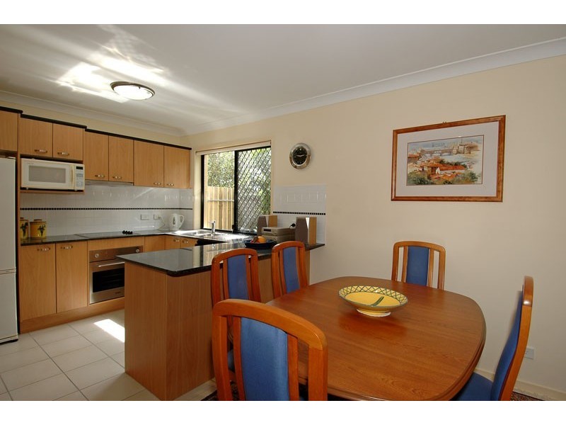 2/100 York Street, Nundah QLD 4012