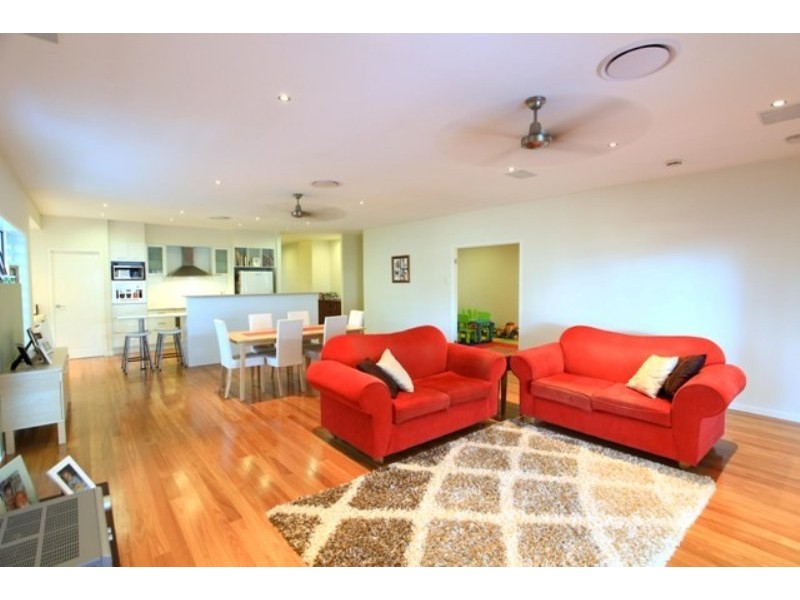 26 Deramore Street, Wavell Heights QLD 4012