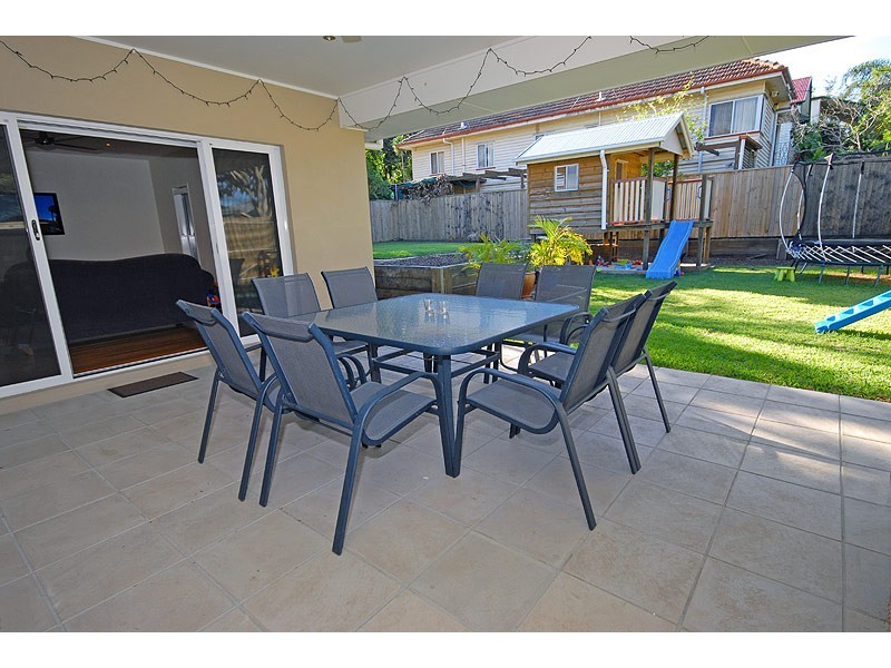 26 Deramore Street, Wavell Heights QLD 4012