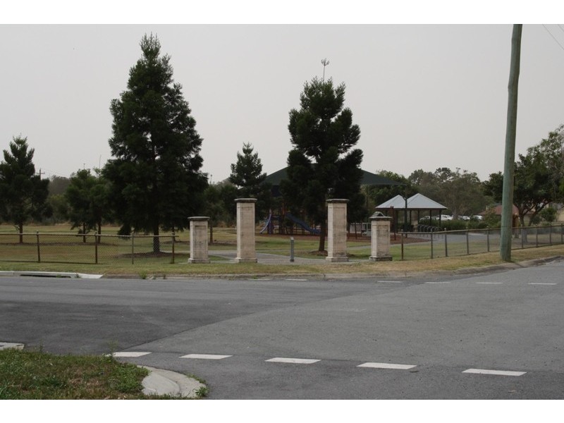 56 Serpentine Rd, Pinkenba QLD 4008