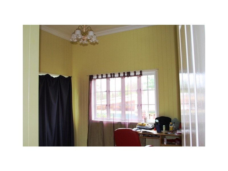 37 Kent Rd, Wooloowin QLD 4030