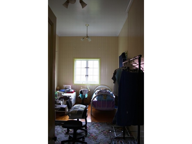 37 Kent Rd, Wooloowin QLD 4030