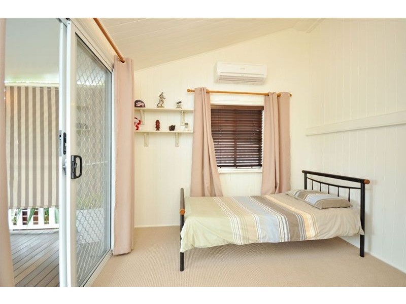 131 Manson Rd, Hendra QLD 4011