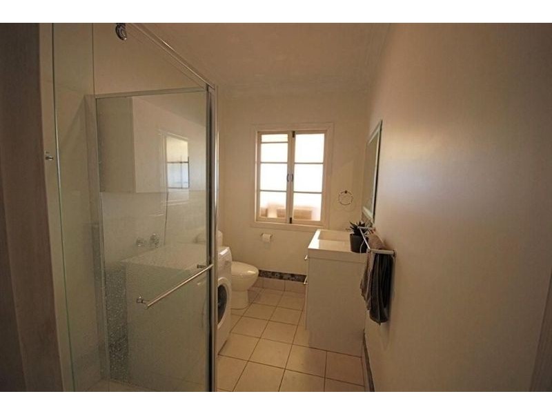 20 Chigwell St, Wavell Heights QLD 4012