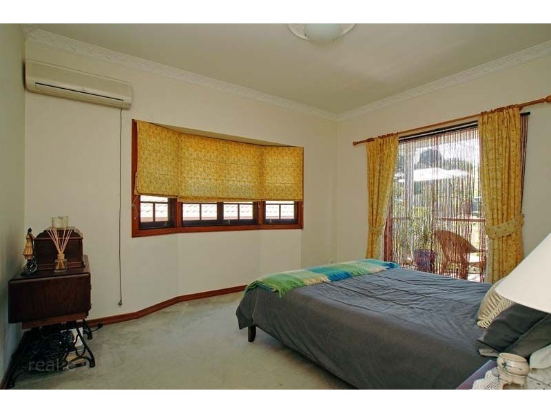 69 Manson Rd, Hendra QLD 4011