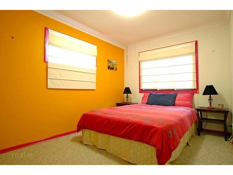 69 Manson Rd, Hendra QLD 4011