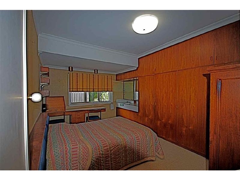 24 Hubbard St, Wavell Heights QLD 4012