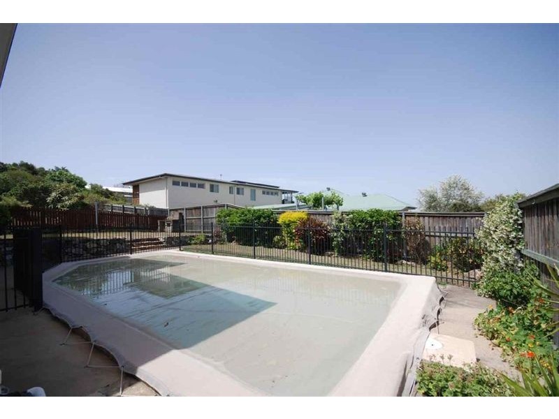 24 Hubbard St, Wavell Heights QLD 4012