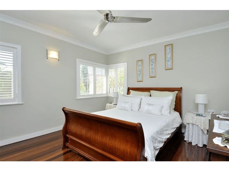 51 Dunedoo St, Stafford QLD 4053