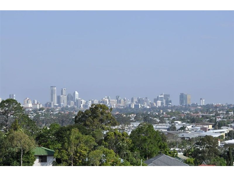 51 Dunedoo St, Stafford QLD 4053