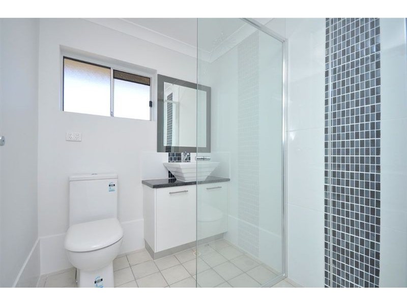 9 Hamilton Ave, Hendra QLD 4011