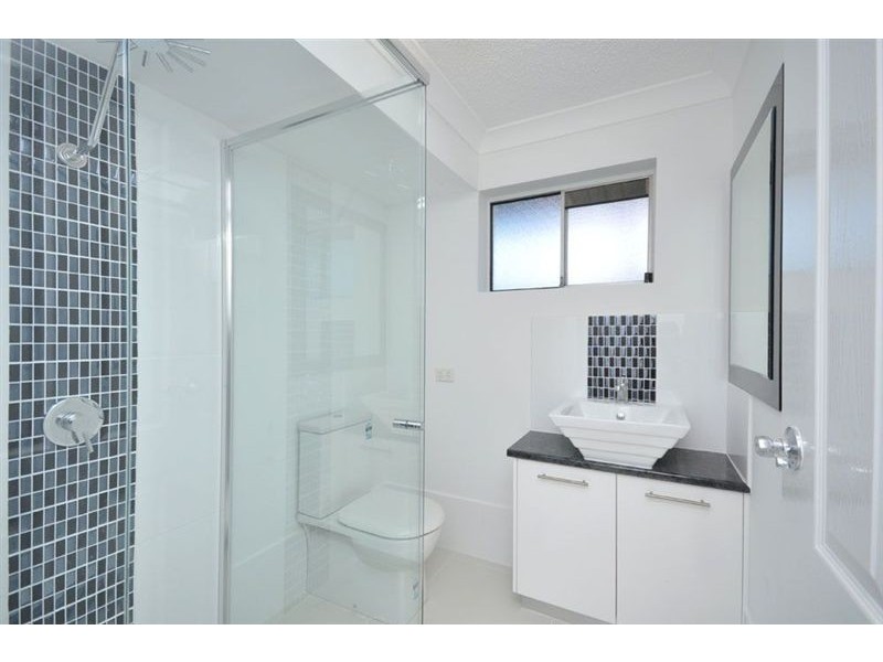 9 Hamilton Ave, Hendra QLD 4011