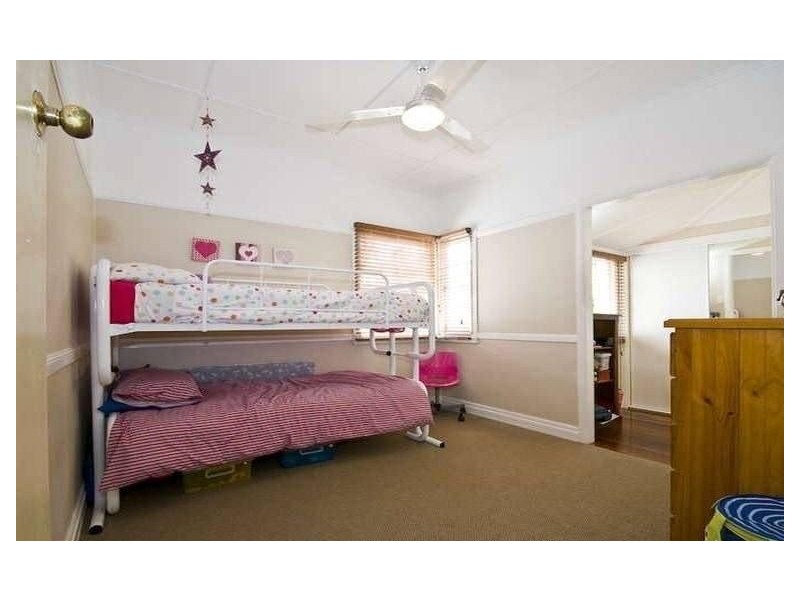 11 Cressey Street, Wavell Heights QLD 4012
