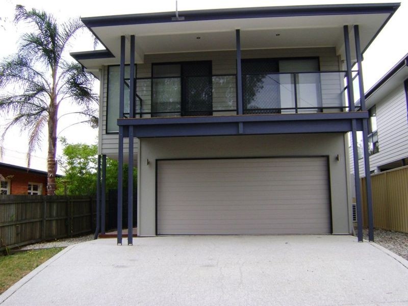 6 Watcombe Street, Wavell Heights QLD 4012