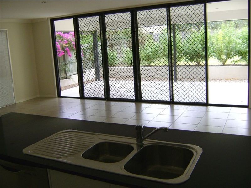 6 Watcombe Street, Wavell Heights QLD 4012