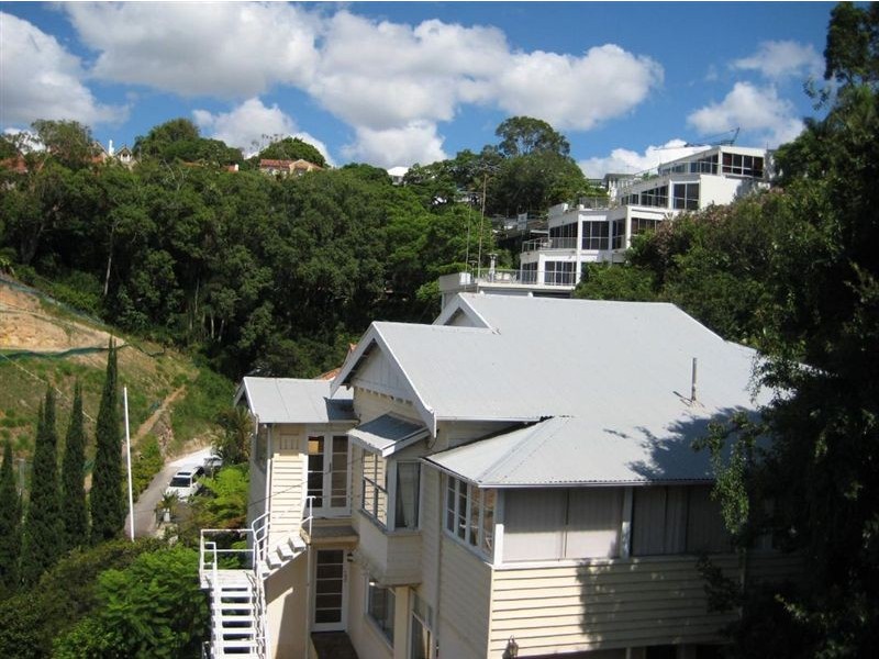 23-25 Arran Avenue, Hamilton QLD 4007