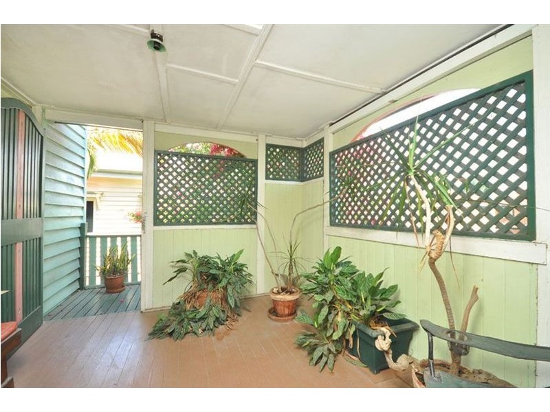 51 Raceview Avenue, Hendra QLD 4011
