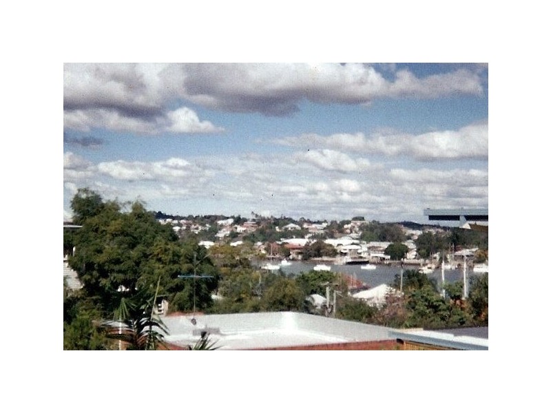 23 Arran Avenue, Hamilton QLD 4007