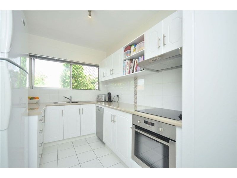 6/24 Crescent Rd, Hamilton QLD 4007