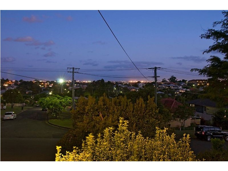 29 Hubbard Street, Wavell Heights QLD 4012