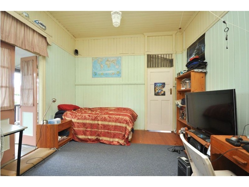 42 Long Street, Hendra QLD 4011