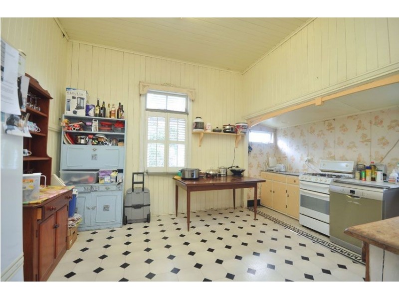 42 Long Street, Hendra QLD 4011