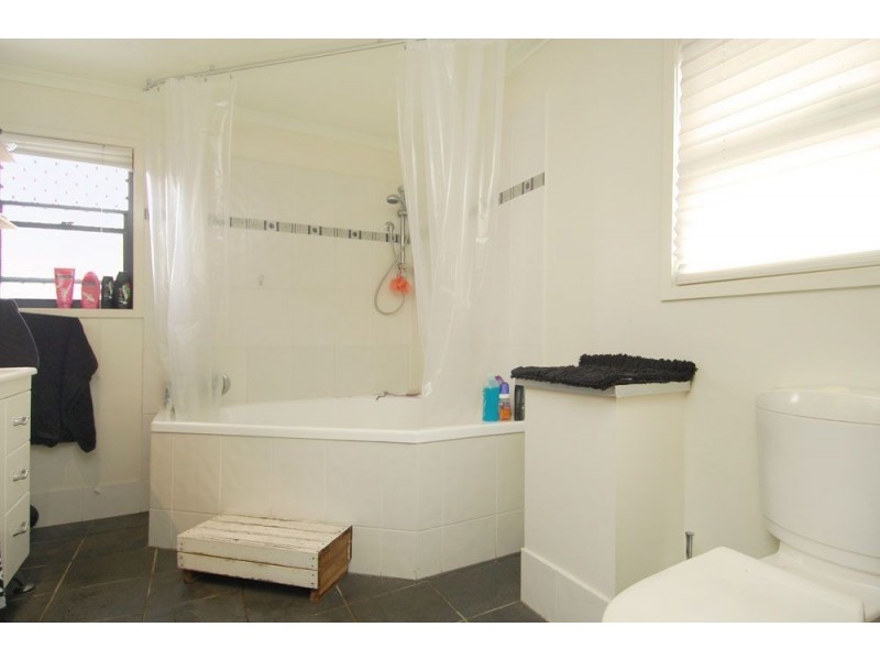 86 Dickson Street, Wooloowin QLD 4030