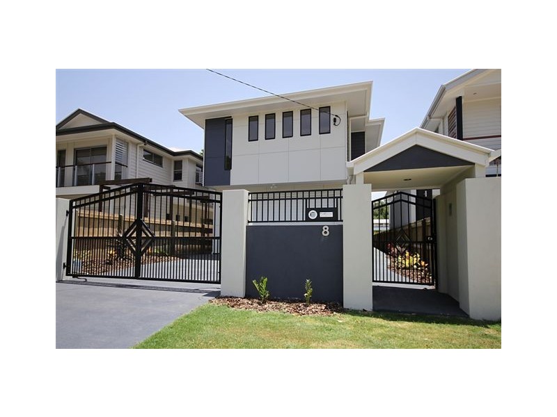 8 Long Street, Hendra QLD 4011