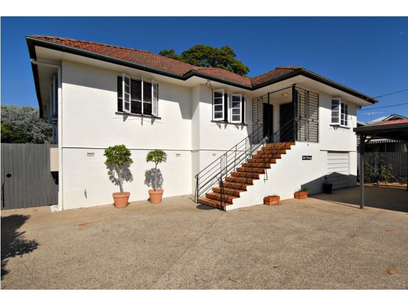 10 Olive St, Hendra QLD 4011