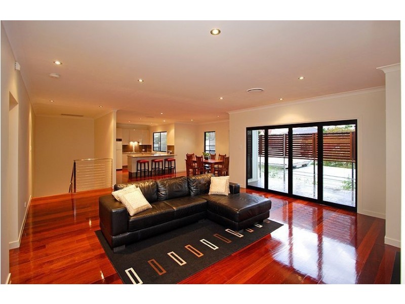 36 Hutton Street, Clayfield QLD 4011